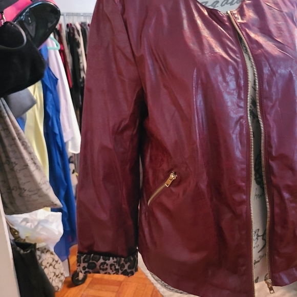 Red Faux Leather Jacket w Leopard on inside Jonathan PUl Richard HP 8xπ₯π₯ - Picture 2 of 7